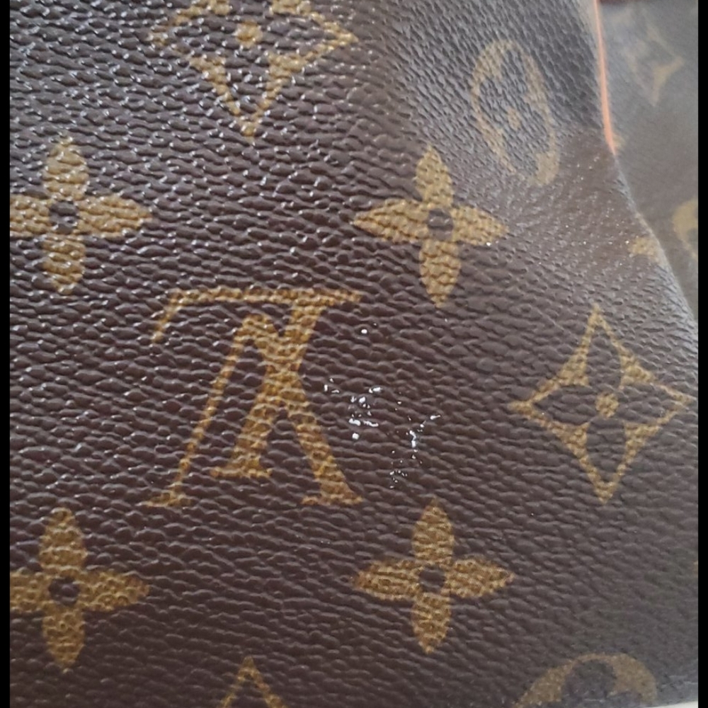 Louis Vuitton Montorgueil GM Handbag - Picture 13 of 16